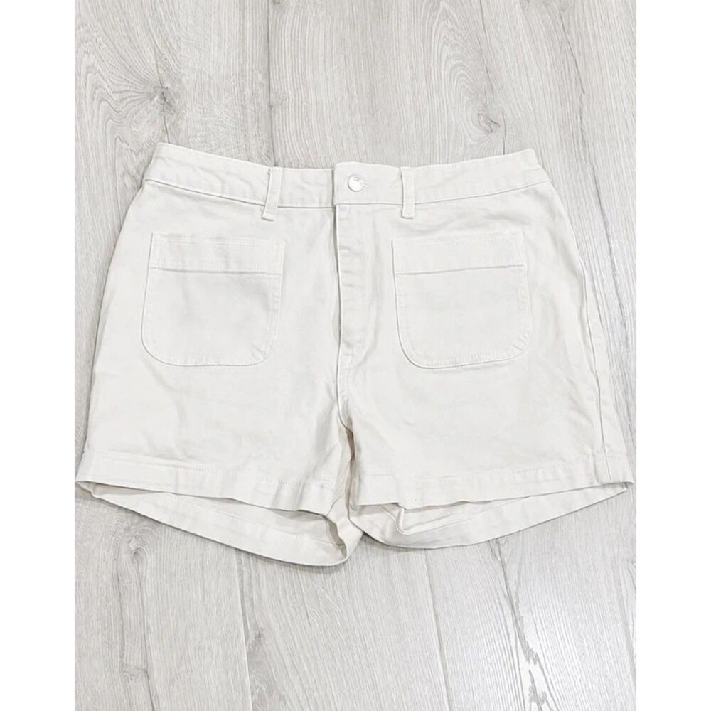 Free Assembly Women’s White Denim Shorts Size 12 High Rise Patch Pocket
